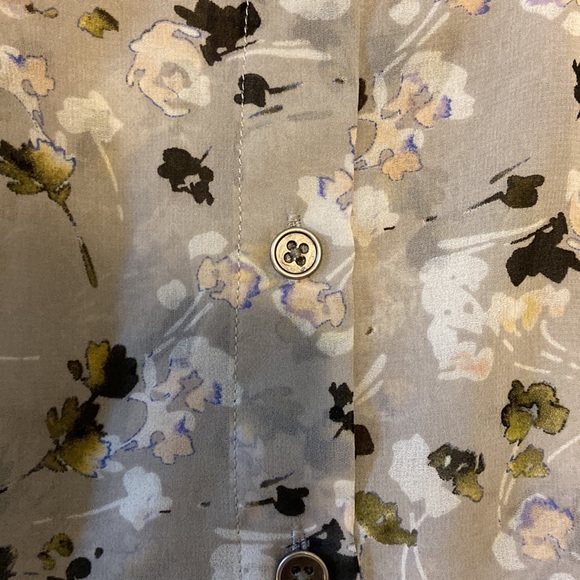 Cabi sheer top! - Picture 3 of 4